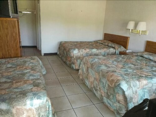 Book Reelfoot Lake Inn In Tiptonville Hotels