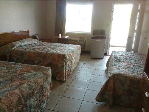 Book Reelfoot Lake Inn In Tiptonville Hotels