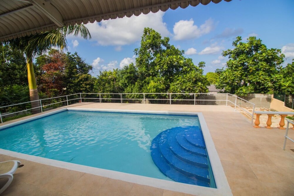 Book Enchanted Villas And Guest House In Montego Bay And Vicinity Hotels Com