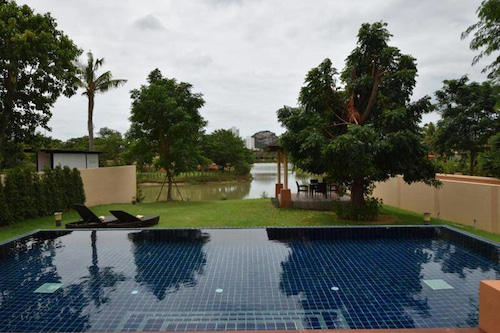 book sira sila in hua hin hotels com