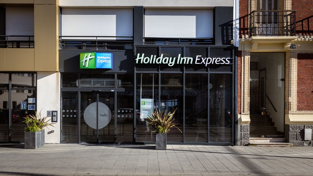 Holiday Inn Express Le Havre Centre An Ihg Hotel In Le Havre Hotels Com