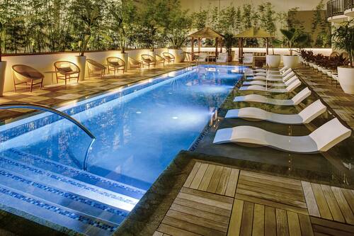 pix Laylow Hawaii hotels com