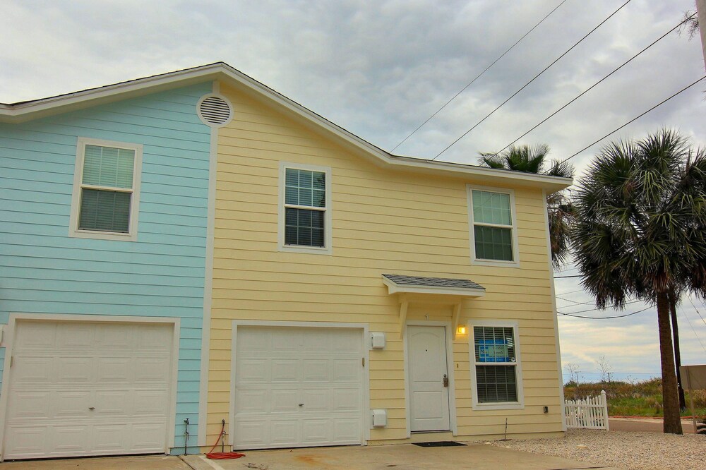 Book Maria S Beach Getaway Gsc1 In Port Aransas Hotels Maria S Beach Getaway Gsc1 Port Aransas