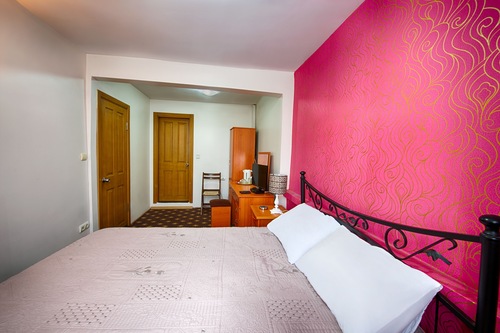 Book Akdeniz Hotel In Istanbul Hotels Com