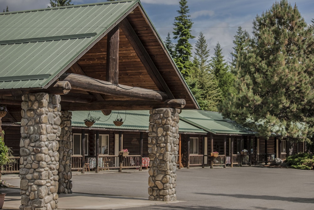 Book Bonners Ferry Log Inn In Hotels Bonners Ferry Log Inn