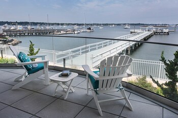 Top 10 Hotels In Great Neck New York