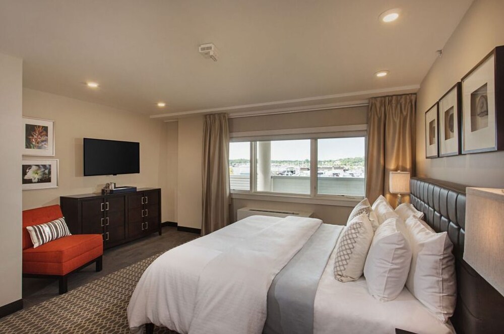 Book Knickerbocker Yacht Hotel In Port Washington Hotels Knickerbocker Yacht Hotel Port Washington Room Private Bathroom Starboard Guest