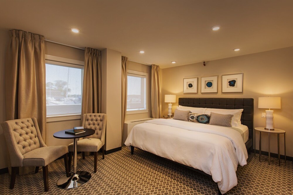 Book Knickerbocker Yacht Hotel In Port Washington Hotels