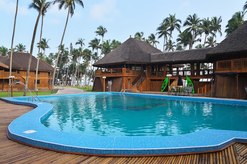 Book Maaha Beach Resort In Bakanta Hotels Maaha Beach Resort Bakanta Outdoor Pool