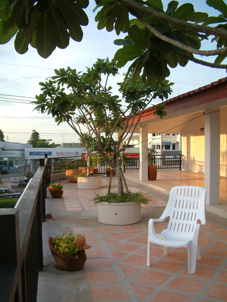 彭世洛假日酒店