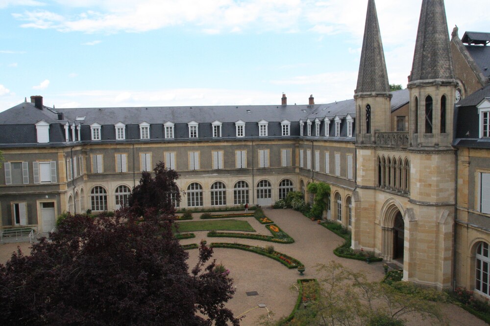 Espace Bernadette Soubirous Nevers (Nevers, France),