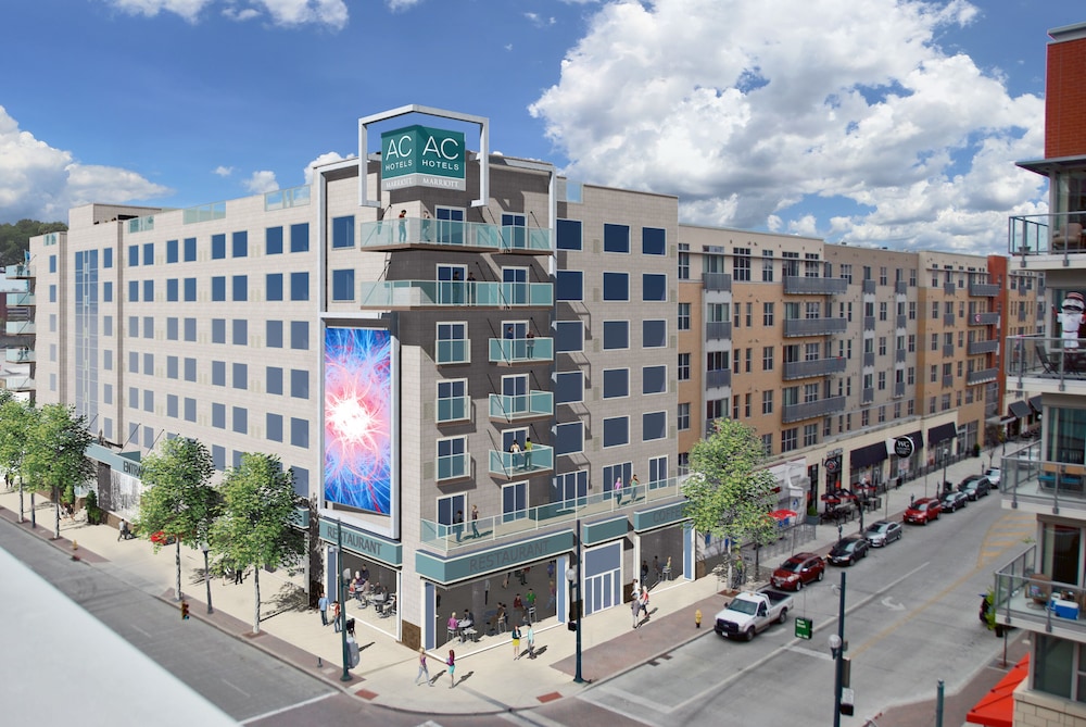 Book Ac Hotel Cincinnati At The Banks In Hotels