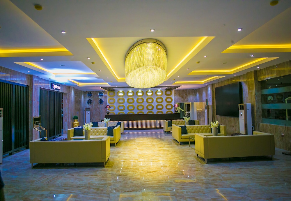 Book Echelon Heights Hotel in Port Harcourt