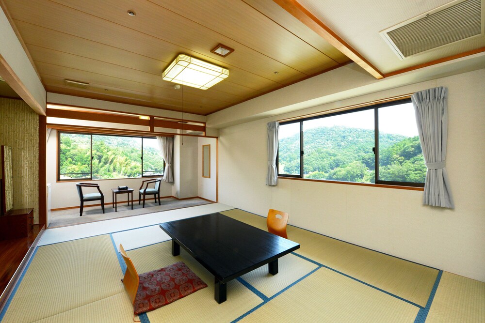 修善寺温泉滝亭酒店