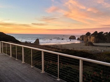 Top 10 Hotels In Leggett California