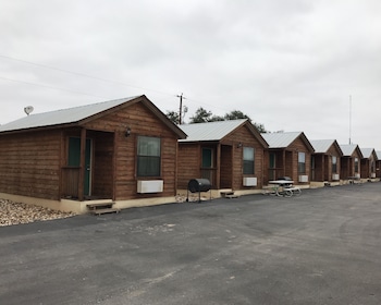 Top 10 Hotels With Kitchen In Pleasanton Texas