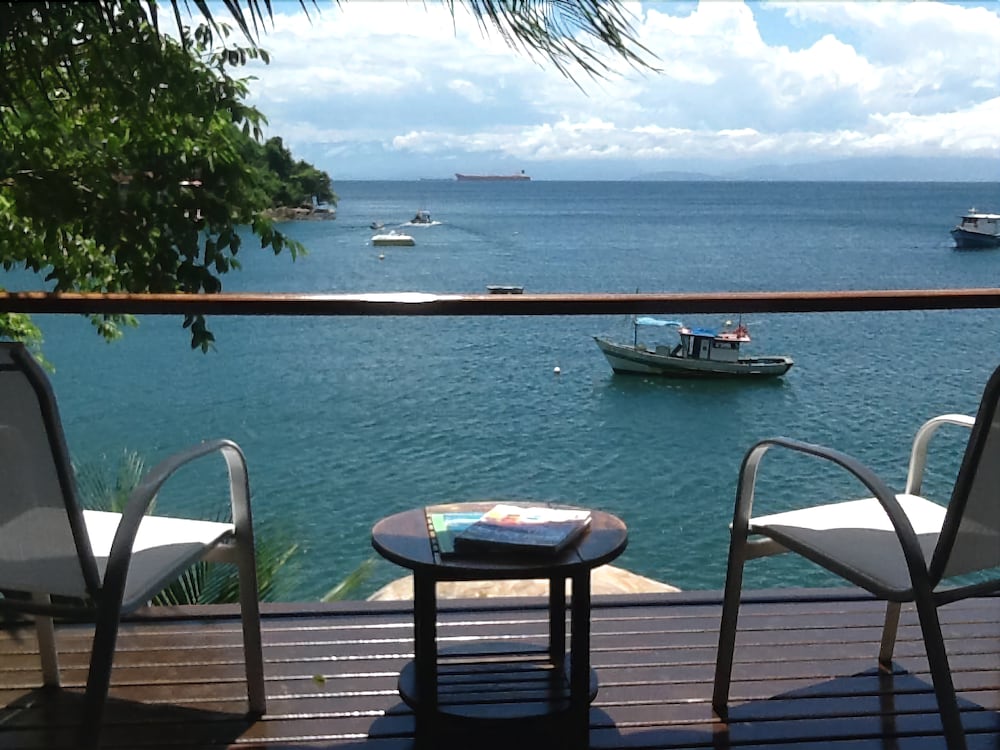 Vila Pedra Mar Ilha Grande Brazil Accommodation Vila Pedra Mar Ilha Grande Suite Brisamar Balcony