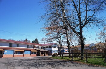 Top 10 Davis Hotels Near Blackwater Falls State Park West Top 10 Davis Hotels Near Blackwater Falls State Park West Virginia