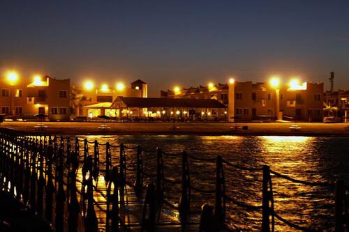 احجز منتجع الأحلام السياحي للعوائل فقط في ينبع، وقارن أسعار الفنادق في ينبع