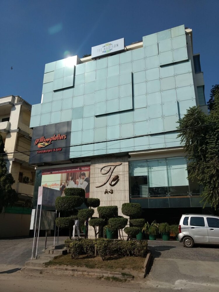 Book The Madison In New Delhi Hotels The Madison New Delhi