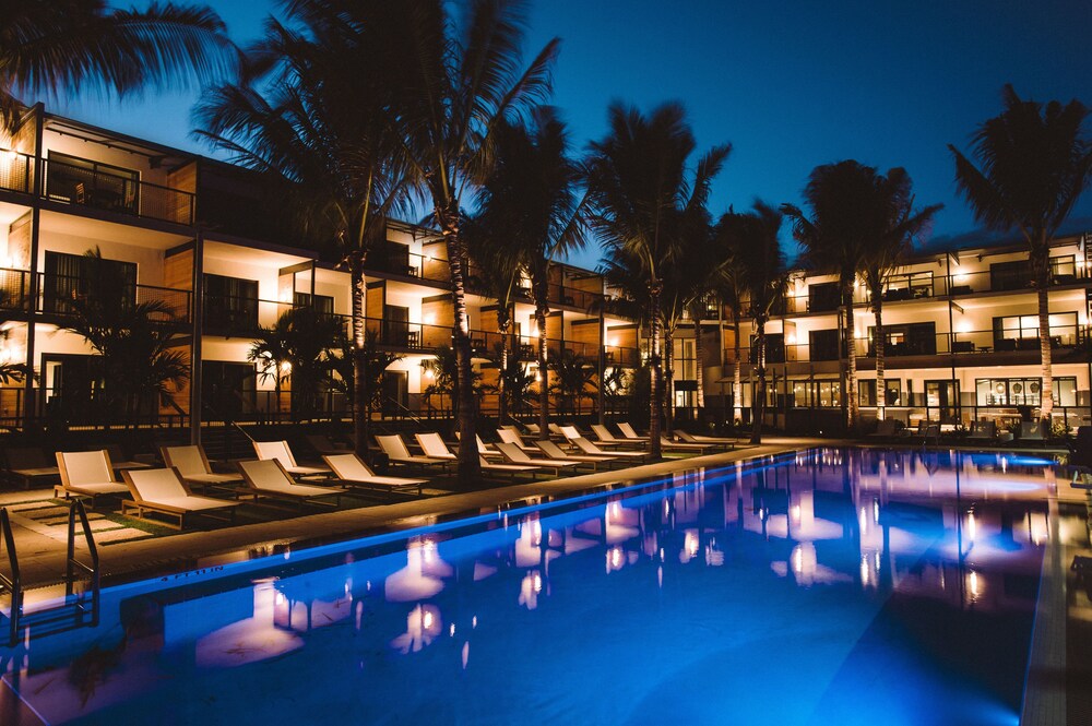 Book The Perry Hotel Key West In Hotels The Perry Hotel Key West Outdoor Pool