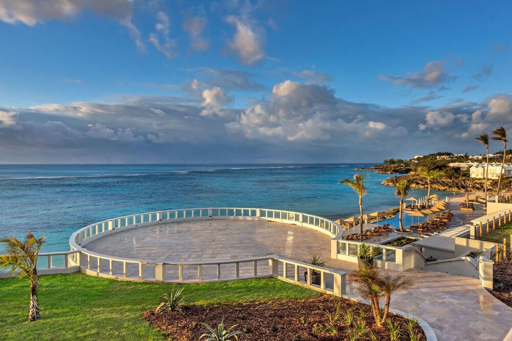 Book The Loren At Pink Beach In Smith S Hotels