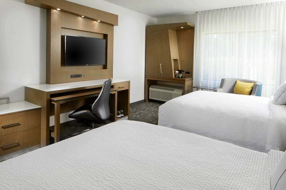 Book Courtyard By Marriott Charlotte Fort Mill Sc In Fort Mill Hotelscom