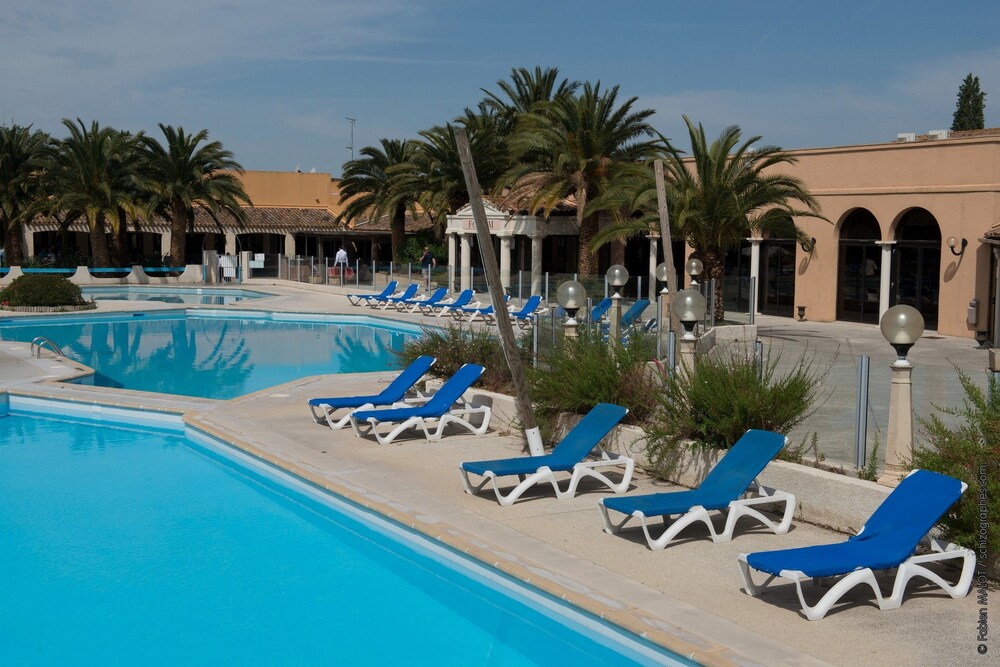 アドニス アルル バイ オリデア アルル の宿泊予約 ホテルズドットコム