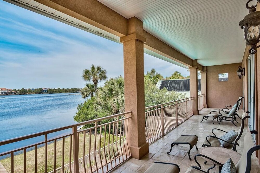 Book Destiny Tranquility 5 Bedroom Holiday Home by Five Star Properties