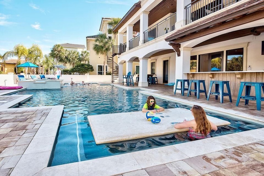 Big house by the sea 8 bedroom holiday home by five star properties destin Big house by the sea 8 bedroom holiday home by five star properties destin