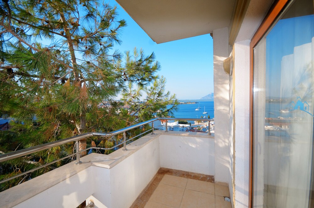 book beyaz konak evleri in datca hotels com