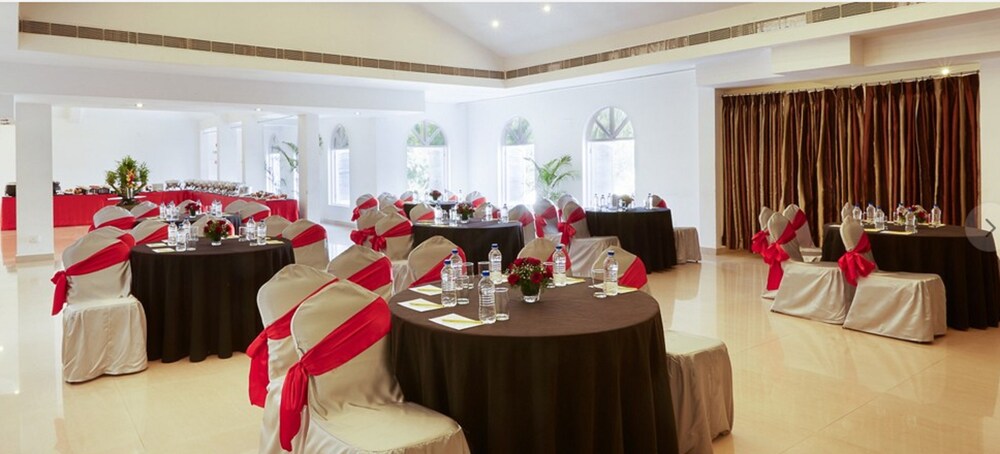 Sterling Goa Varca Varca Info Photos Reviews Book At Hotels Com