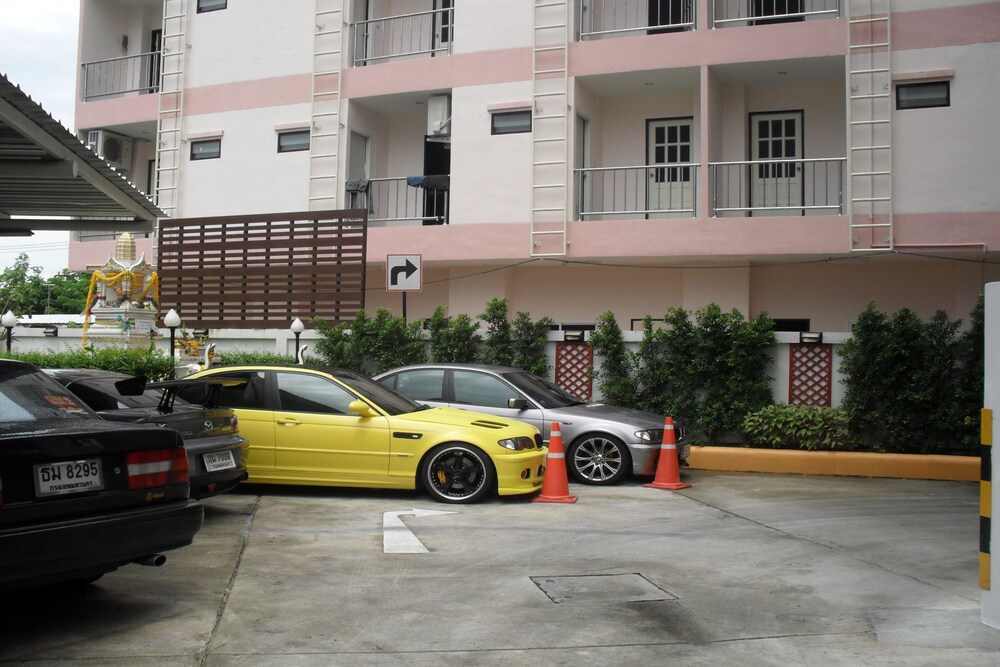 The Star Rangsit Pathum Thani Thailand Pathum Thani Hotel Discounts Hotels Com
