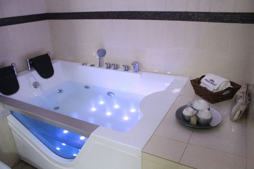 Book Howard Johnson By Wyndham Ciudad Del Este In Ciudad Del Este Hotels Com