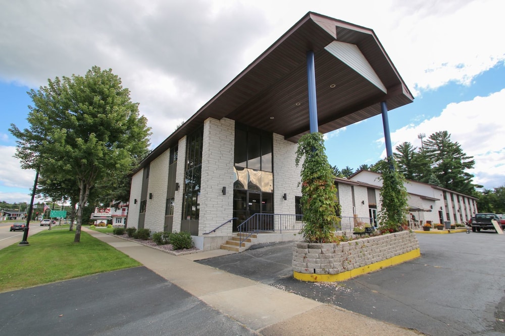 Book Woodside Dells Hotel Suites In Wisconsin Hotels Woodside Dells Hotel Suites Wisconsin