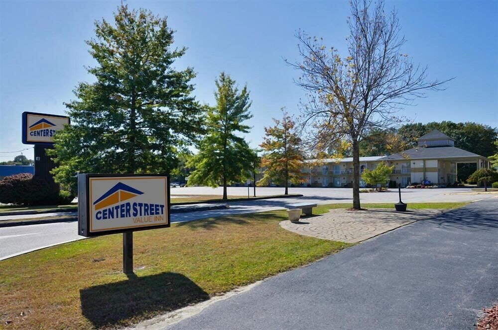 Book Center Street Value Inn In Auburn Hotels Center Street Value Inn Auburn