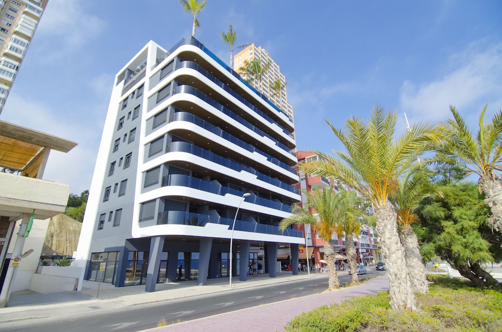Ocean Drive Apartments Marholidays, Benidorm Info, Photos, Reviews