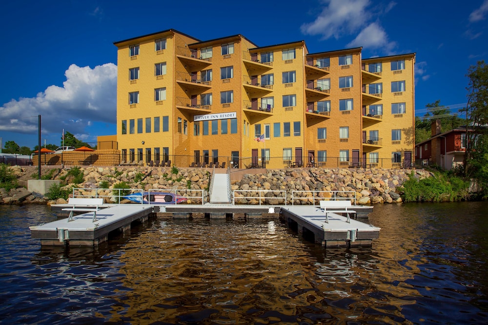 Book River Inn In Wisconsin Dells Hotels River Inn Wisconsin Dells