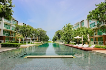 Picture of Hua Hin Luxury Beachfront Condo By Mon in Hua Hin