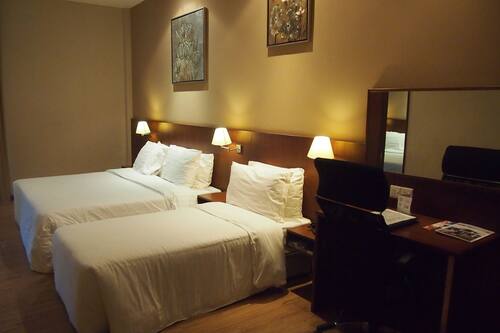 Book Swiss Hotel Apartment In Kuala Belait Hotels Com Book Swiss Hotel Apartment In Kuala Belait Hotels Com