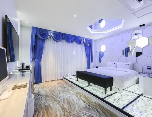 ビズ ホテル チャンウォン および周辺地域 の宿泊予約 ホテルズドットコム