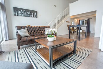 Top 10 Hotels In Little Italy California Condos In Little Italy