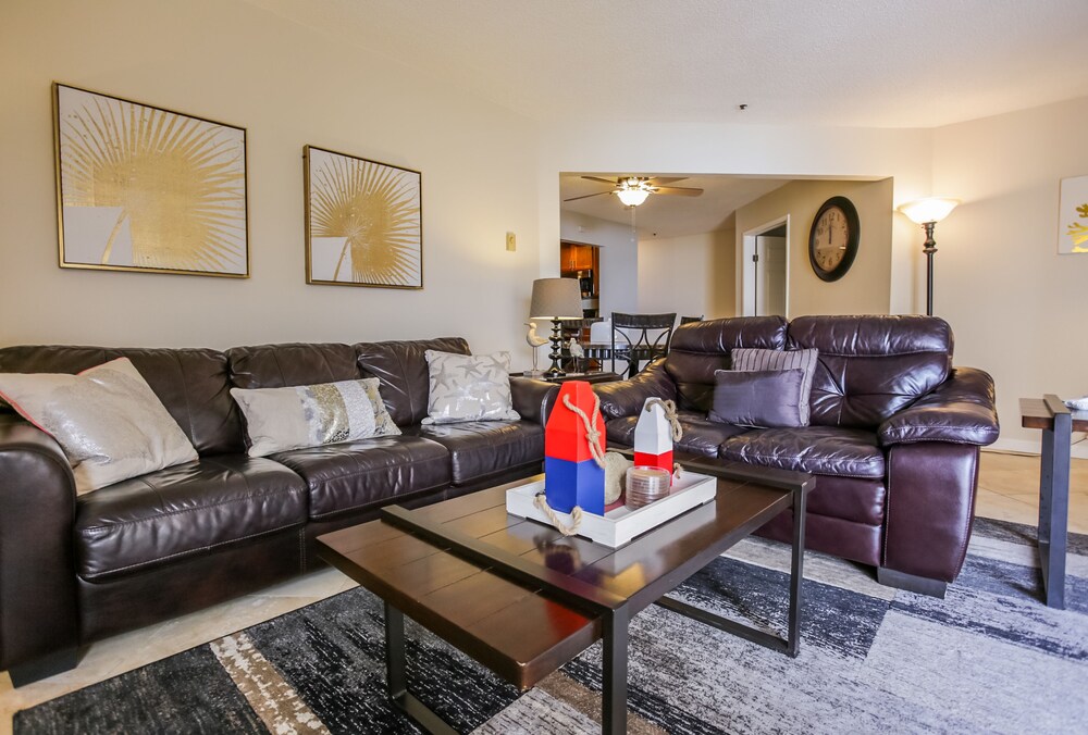 Book Oceanfront 2br In Pacific Beach By Sonder San Go Hotels Oceanfront 2br In Pacific Beach By Sonder San Go
