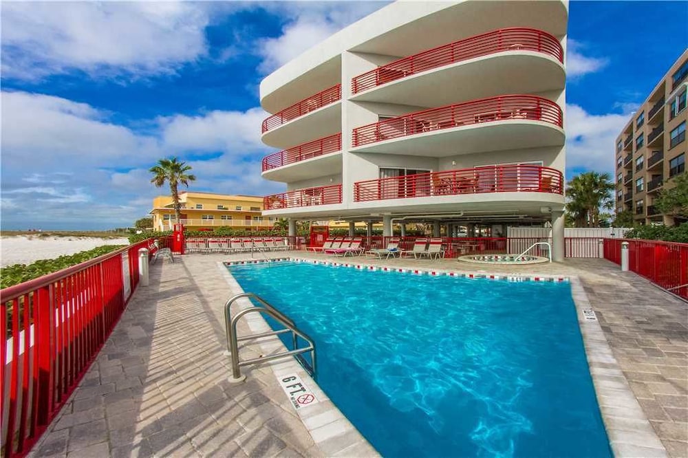 Book 303 At Crimson Condos By Redawning In Madeira Beach Hotels 303 At Crimson Condos By Redawning Madeira Beach