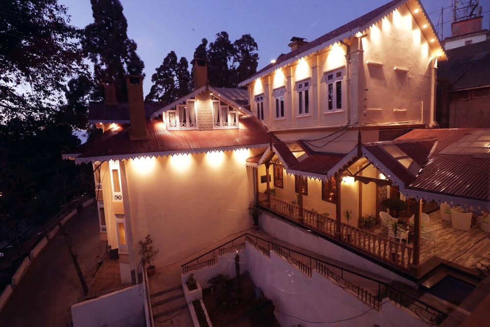 Book Pine Tree Spa And Resorts In Darjeeling Hotels Com