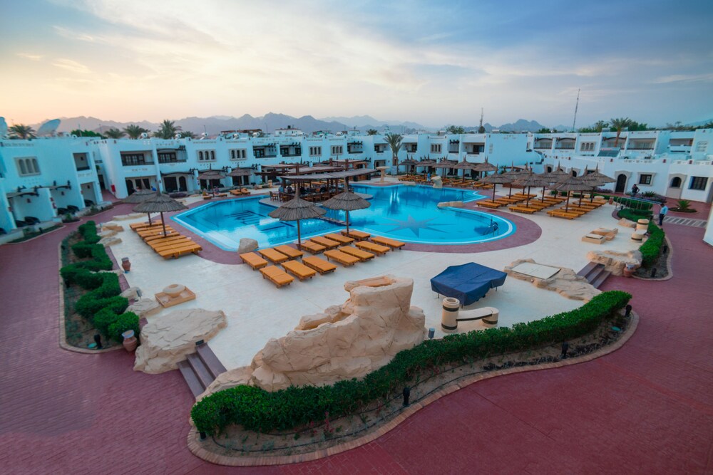 Book Tivoli Hotel In Sharm El Sheikh Hotels Tivoli Hotel Sharm El Sheikh Outdoor Pool