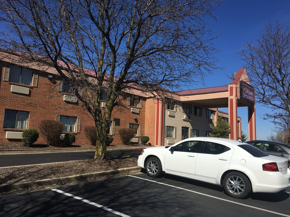 Book Derby Inn Suites In Nicholasville Hotels Derby Inn Suites Nicholasville