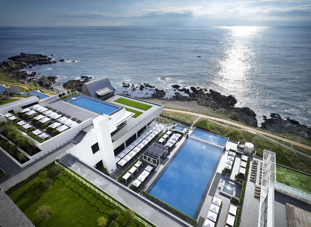 Hilton Busan Busan South Korea Busan Hotel Discounts Hotels Com