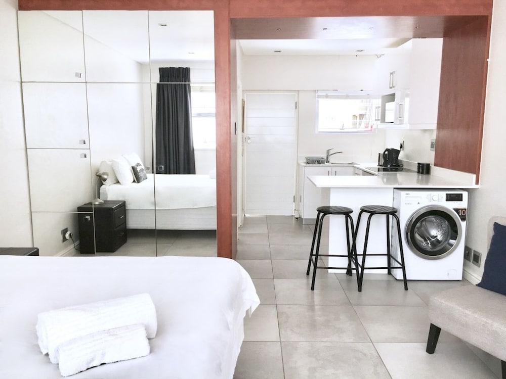 book sandringham bachelor beach road in cape town hotels com