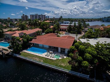 Top 10 Hotels In North Miami Beach Florida Condos In North Miami Beach